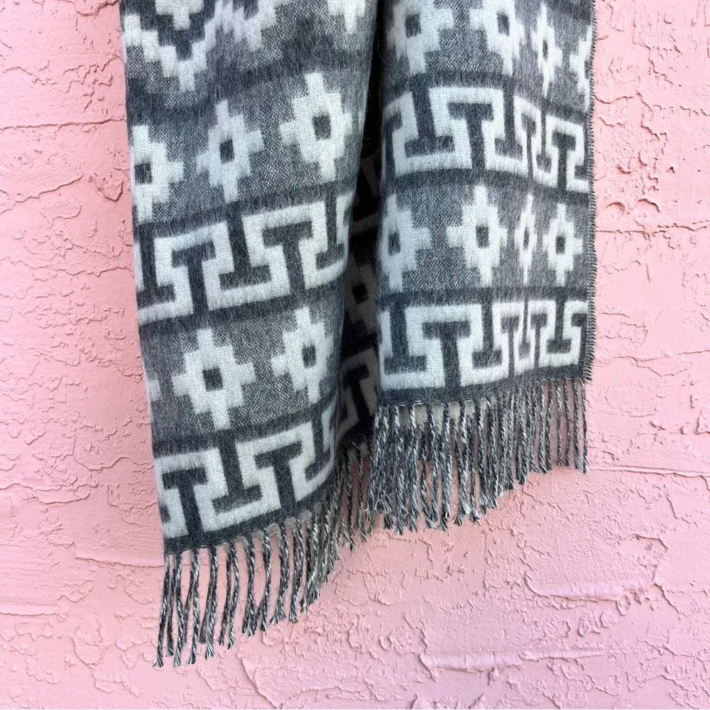 Tumi Throw Blanket Wool Alpaca Peruvian Gray Fringe Travel 64” X 53”